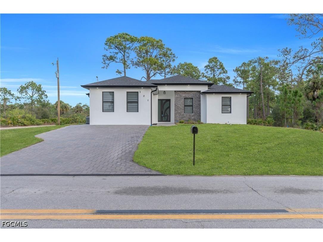 301 E 17th Street Lehigh Acres FL 33972 2026021489 image8