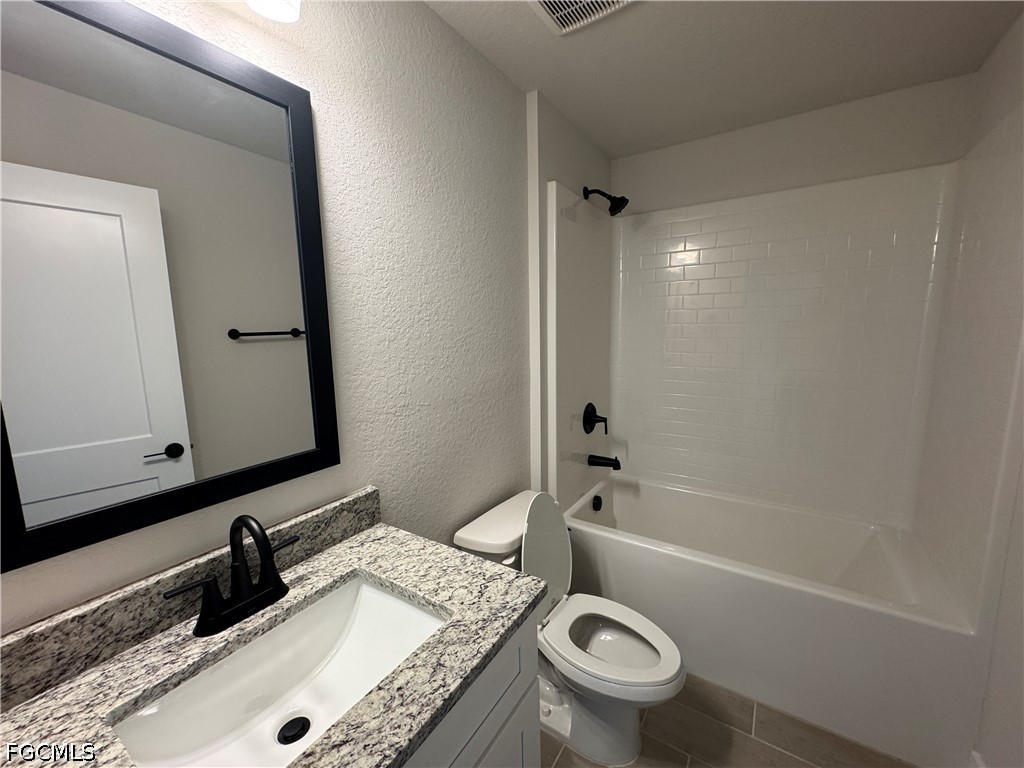 301 NE 14th Street Cape Coral FL 33909 2026011483 image19