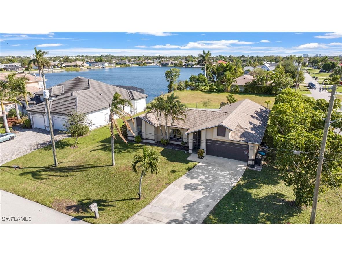 301 NE 19th Place Cape Coral FL 33909 224094814 image1