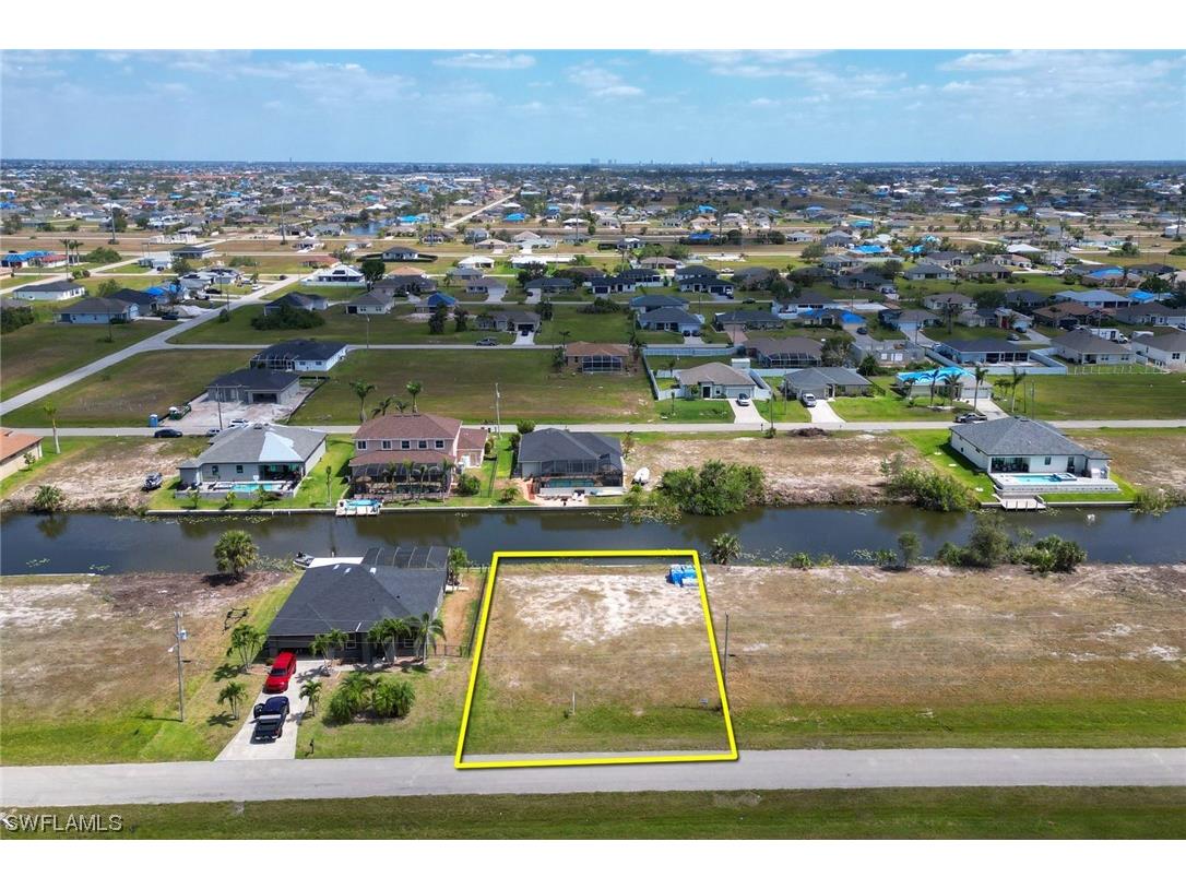 301 NW 26th Place Cape Coral FL 33993 223022830 image1