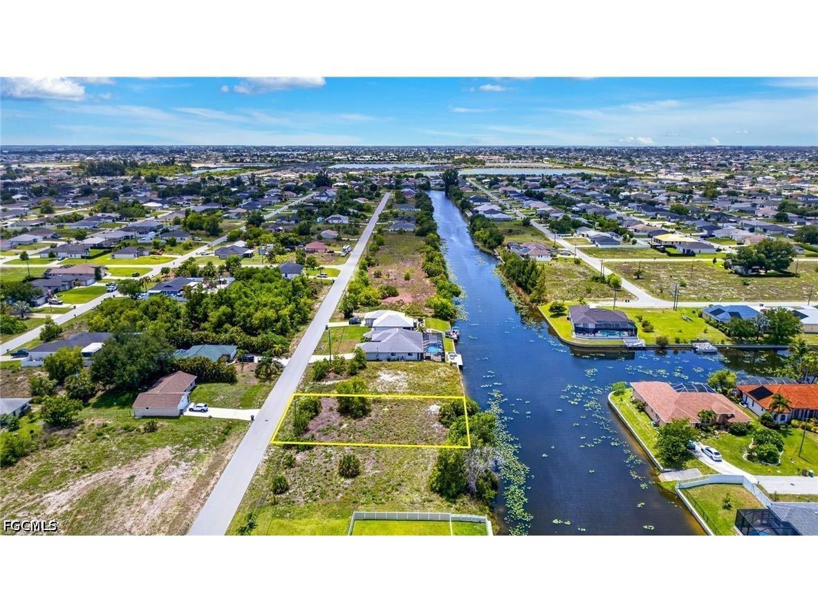 301 NW 5th Terrace Cape Coral FL 33993 2026024156 image7