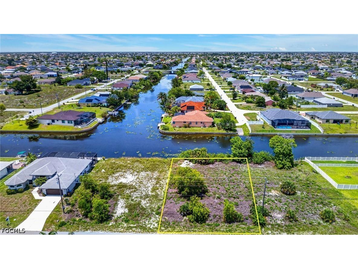 301 NW 5th Terrace Cape Coral FL 33993 2026024156 image8