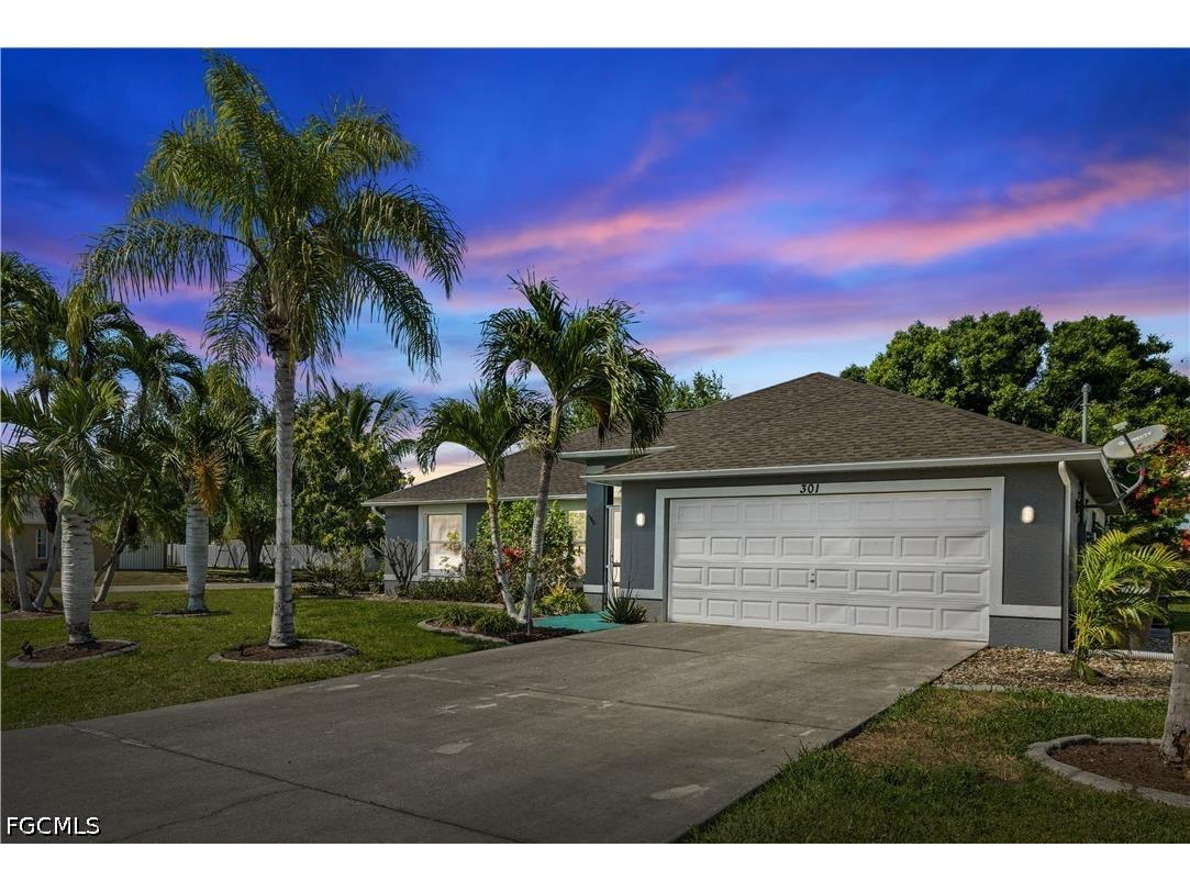 301 SE 30th Terrace Cape Coral FL 33904 2026028899 image1