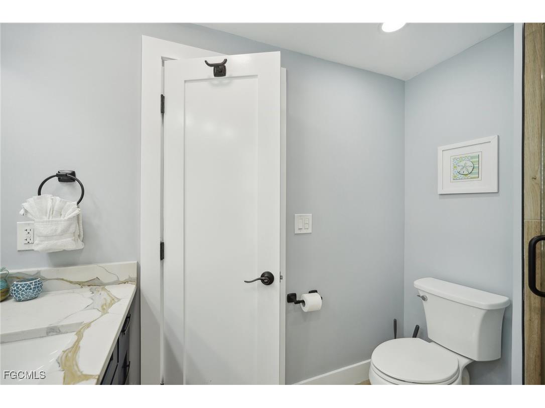 301 Seminole Way Fort Myers Beach FL 33931 2025010427 image24