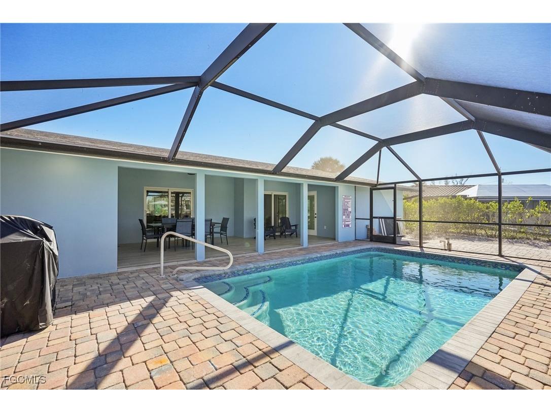 301 Seminole Way Fort Myers Beach FL 33931 2025010427 image32