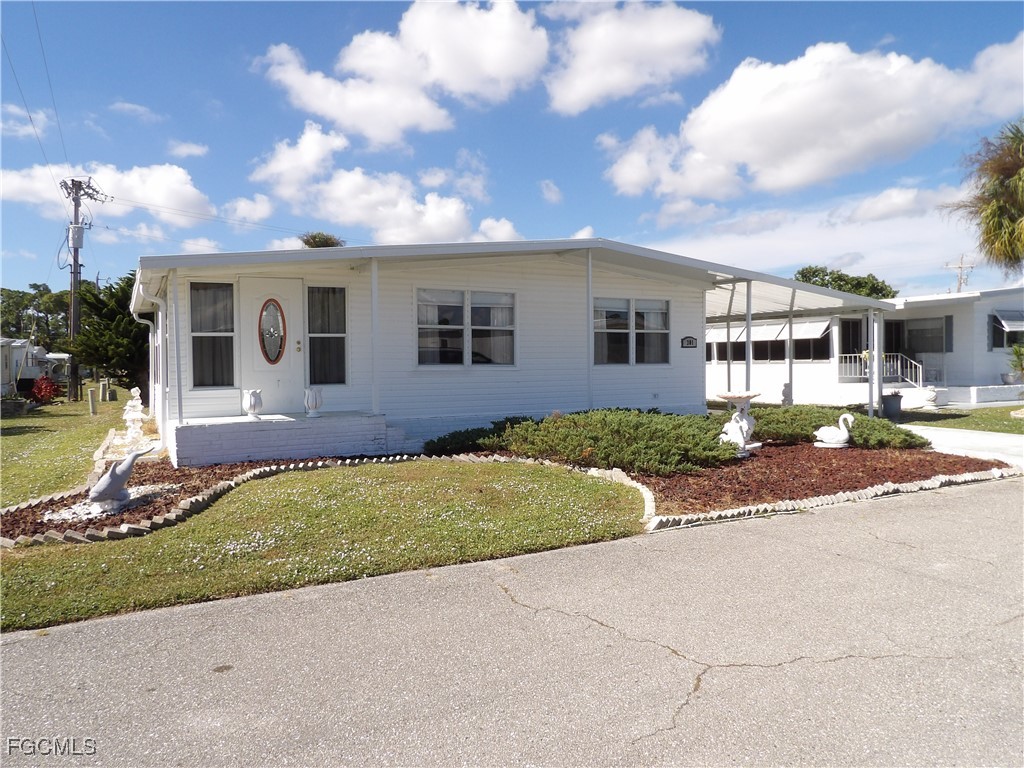 301 Twig Court N North Fort Myers FL 33917 2025019611 image1