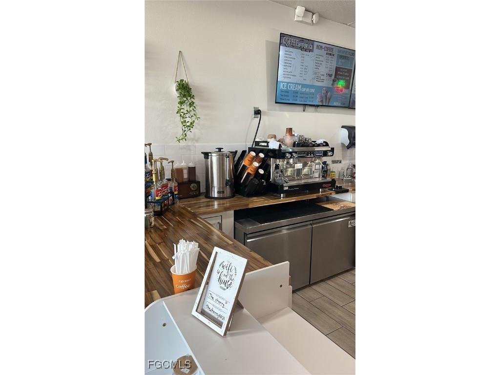  Parrish FL 34219 2025012301 image6