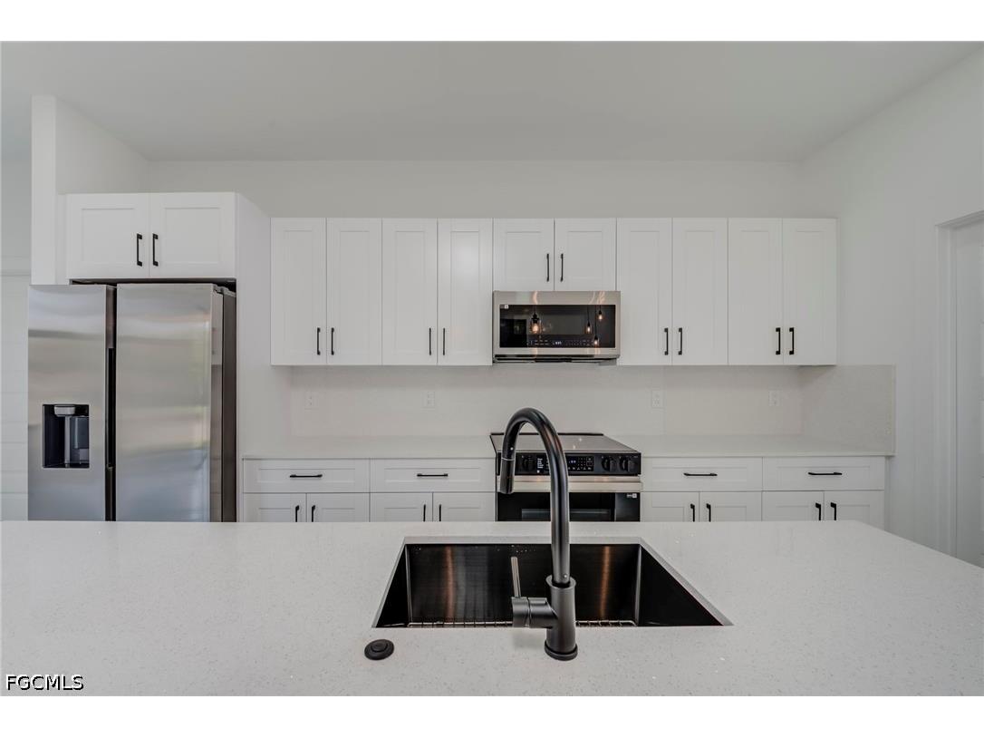 3010 2nd Street SW Lehigh Acres FL 33976 2026009251 image8
