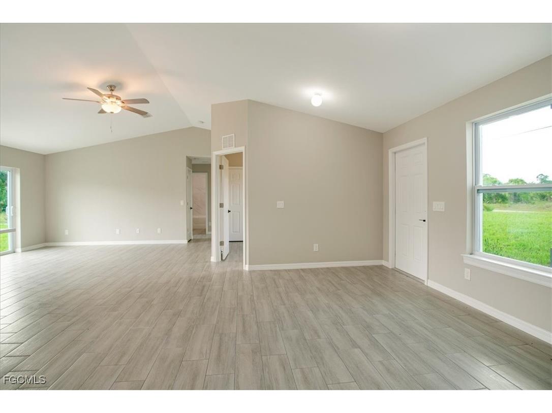 3010 67th Street W Lehigh Acres FL 33971 2025022254 image9