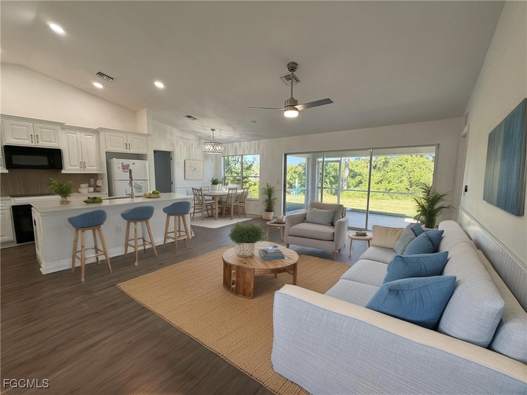 3010 71st Street W Lehigh Acres FL 33971 2025016162 image1