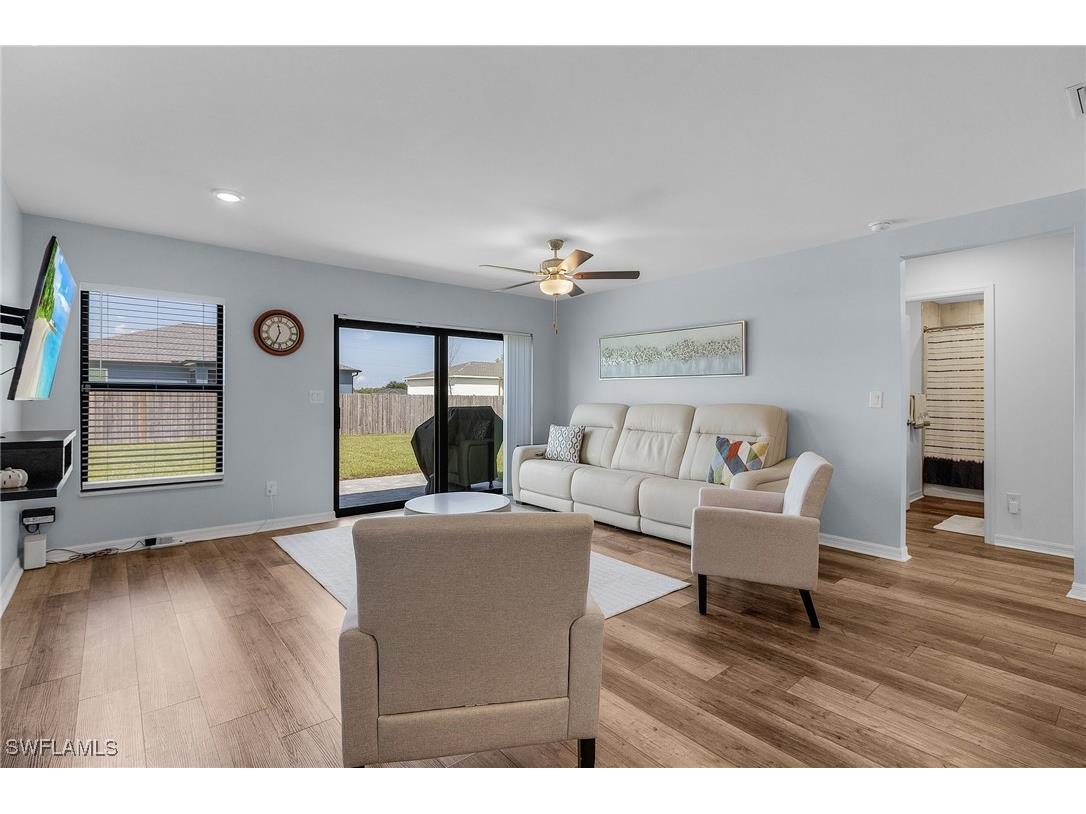 3010 NE 6th Place Cape Coral FL 33909 224076739 image10