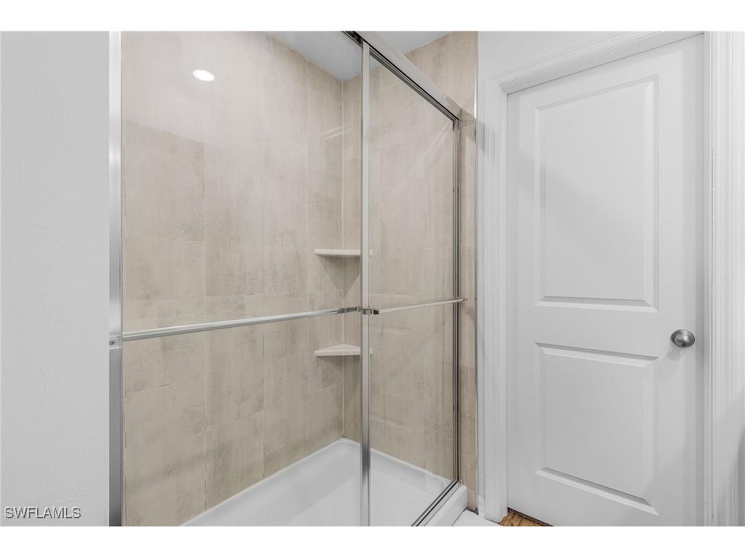 3010 NE 6th Place Cape Coral FL 33909 224076739 image18