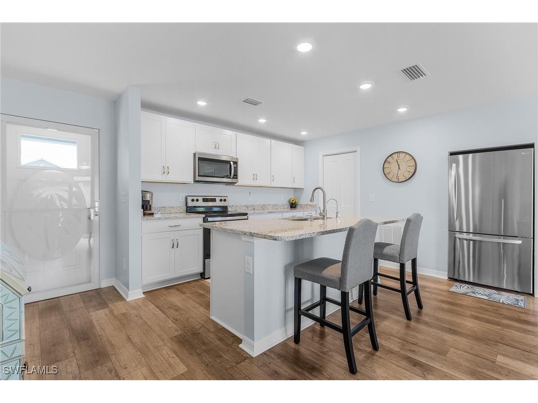 3010 NE 6th Place Cape Coral FL 33909 224076739 image7