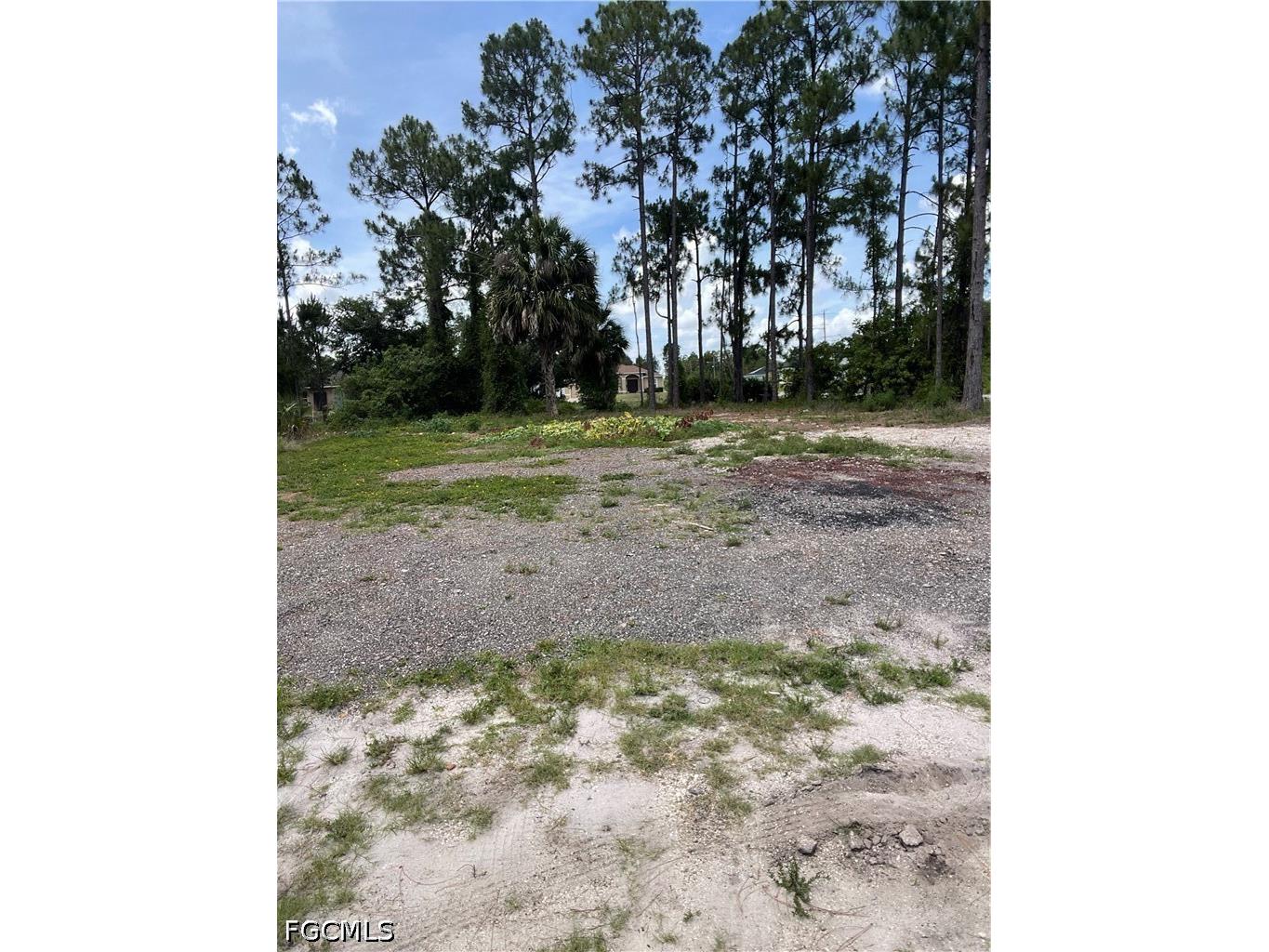 3011 33rd Street SW Lehigh Acres FL 33976 2026023669 image11