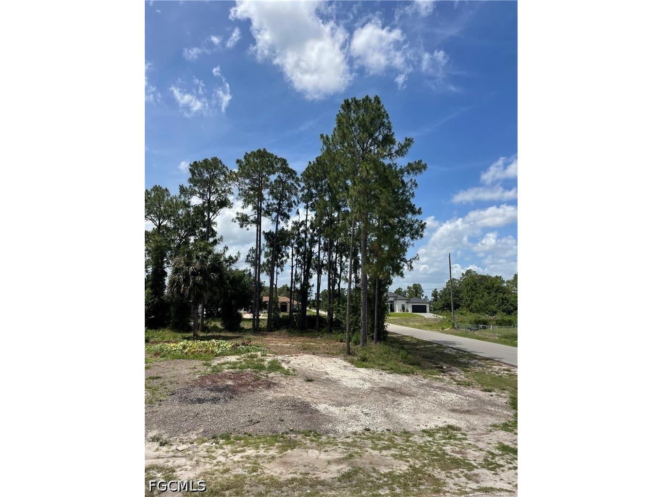 3011 33rd Street SW Lehigh Acres FL 33976 2026023669 image4