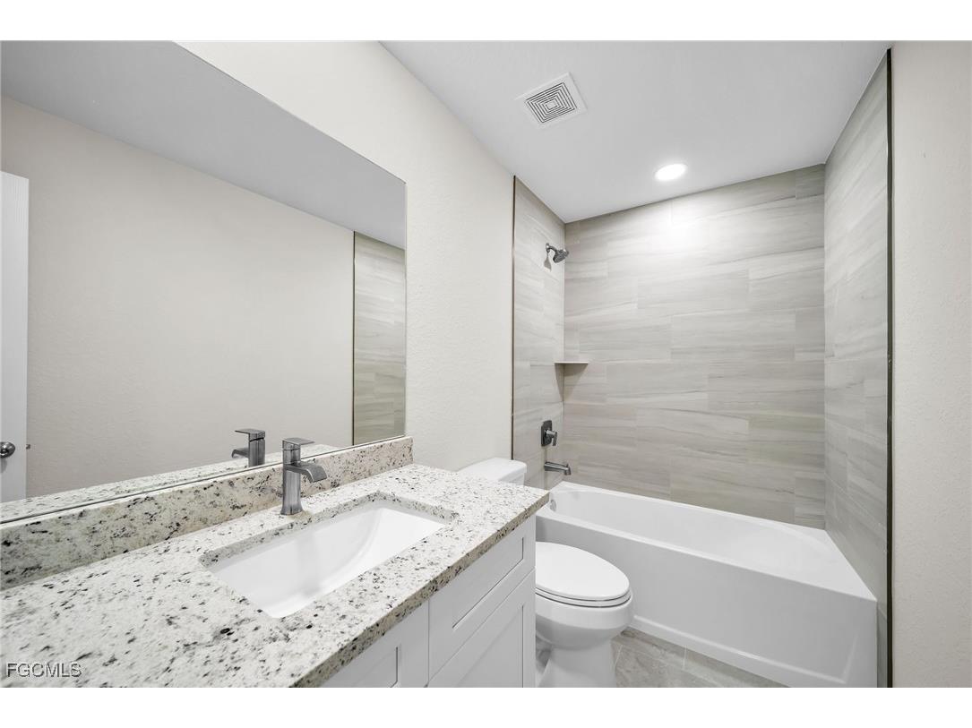 3011 71st Street W Lehigh Acres FL 33971 2025000147 image13