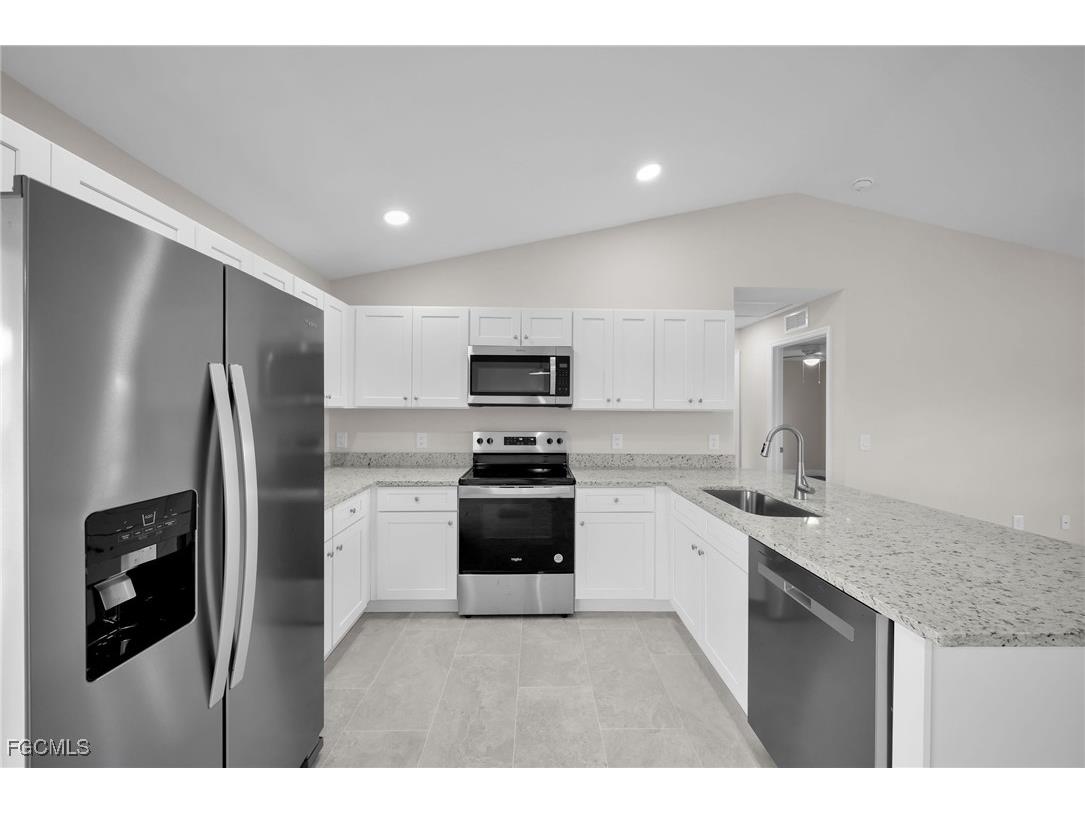 3011 71st Street W Lehigh Acres FL 33971 2025000147 image6