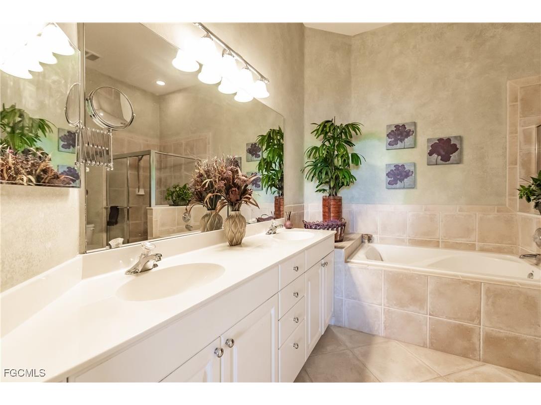 3011 Meandering Way #202 Fort Myers FL 33905 2025013487 image22