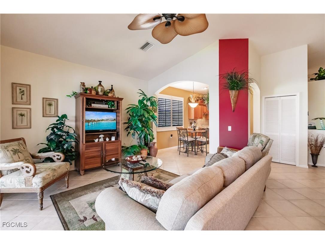 3011 Meandering Way #202 Fort Myers FL 33905 2025013487 image9