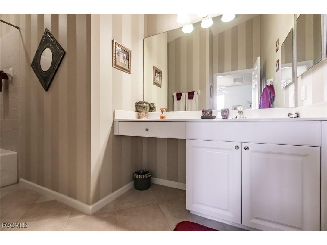 3011 Meandering Way #202 Fort Myers FL 33905 2025023747 image33
