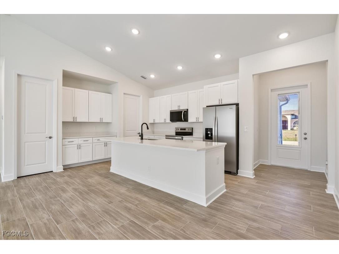 3011 SW 7th Avenue Cape Coral FL 33914 2026000358 image15