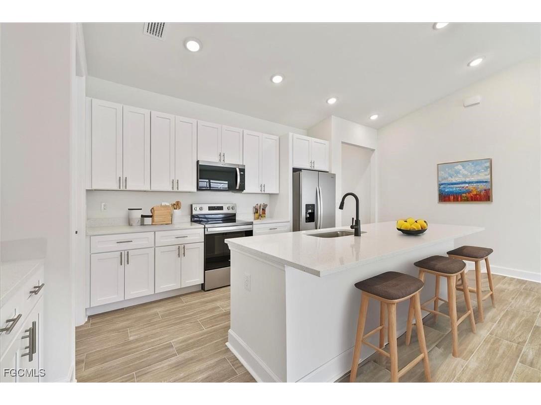 3011 SW 7th Avenue Cape Coral FL 33914 2026000358 image4