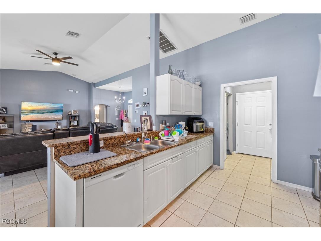 3012 3rd Street W Lehigh Acres FL 33971 2025012681 image16