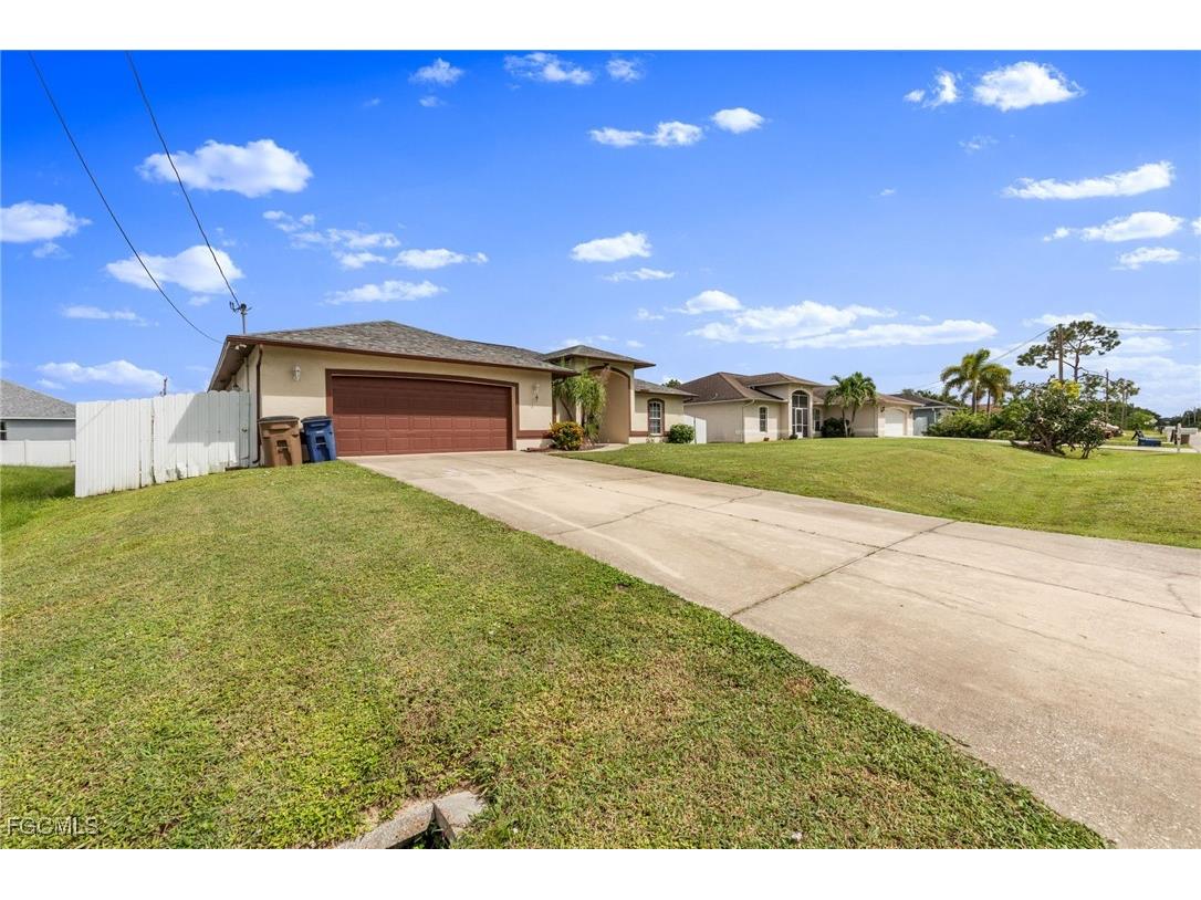 3012 3rd Street W Lehigh Acres FL 33971 2025012681 image2