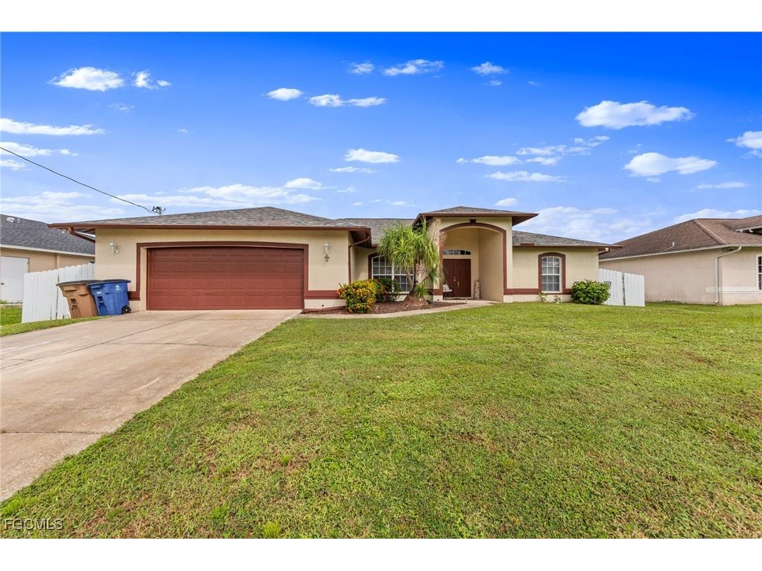 3012 3rd Street W Lehigh Acres FL 33971 2025012681 image4