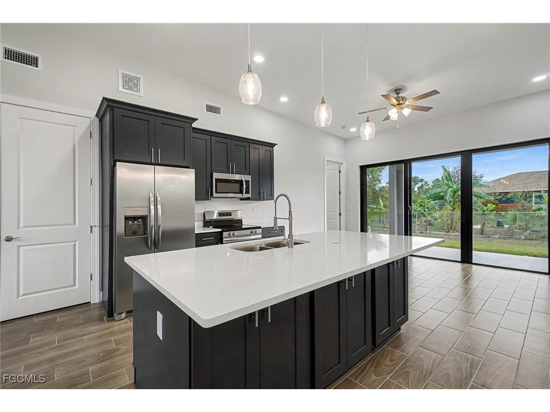 3013 4th Street SW Lehigh Acres FL 33976 2025025818 image10