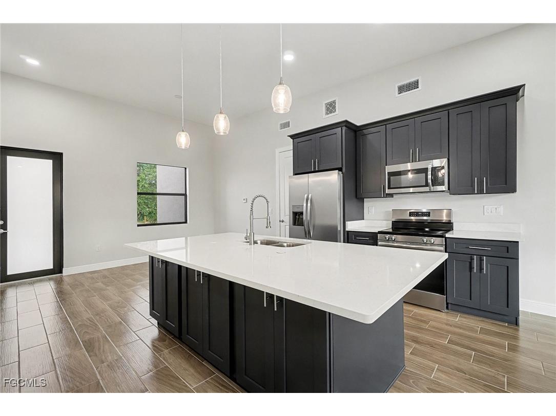 3013 4th Street SW Lehigh Acres FL 33976 2025025818 image11