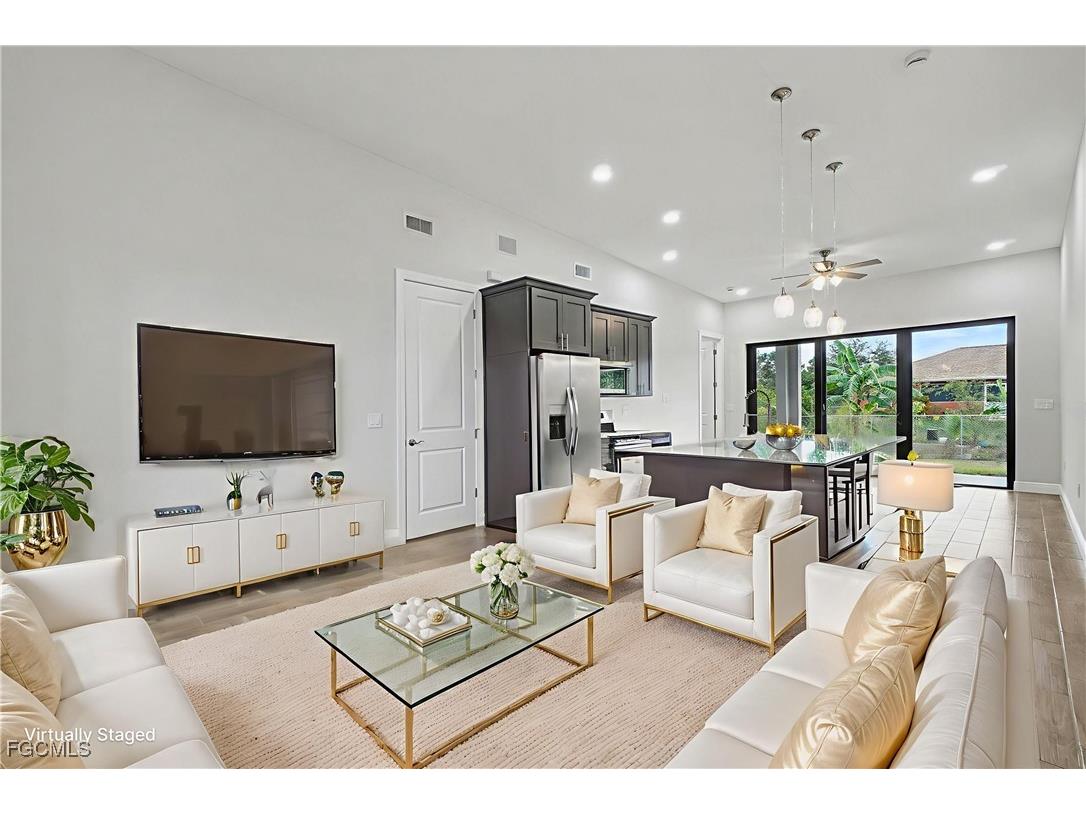 3013 4th Street SW Lehigh Acres FL 33976 2025025818 image2