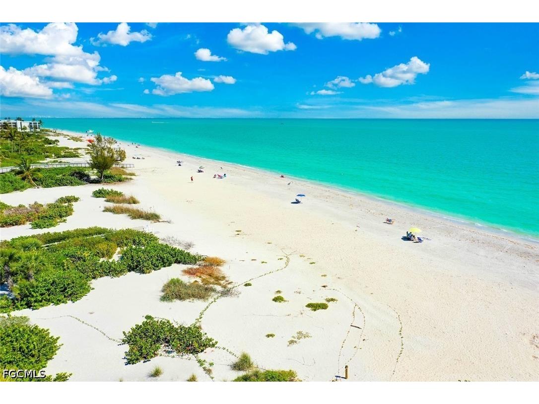 3013 W Gulf Drive #202 Sanibel FL 33957 2026019962 image42