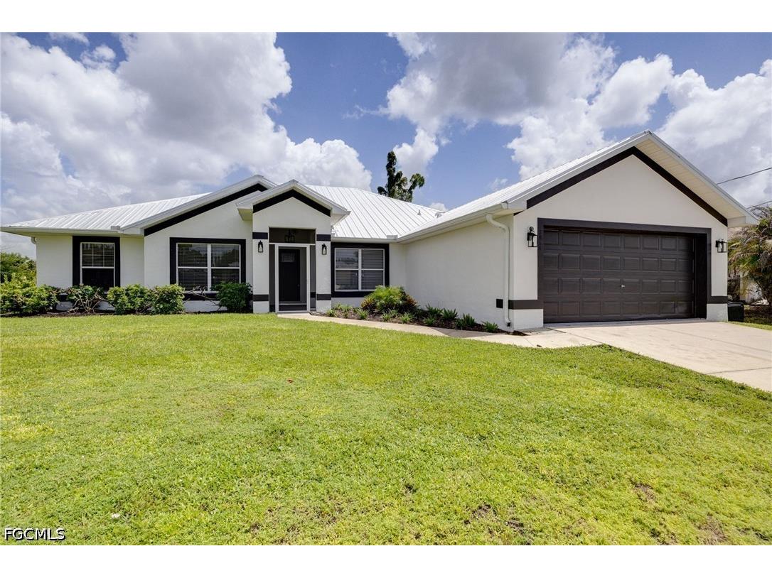 3014 11th Street W Lehigh Acres FL 33971 2026028477 image1