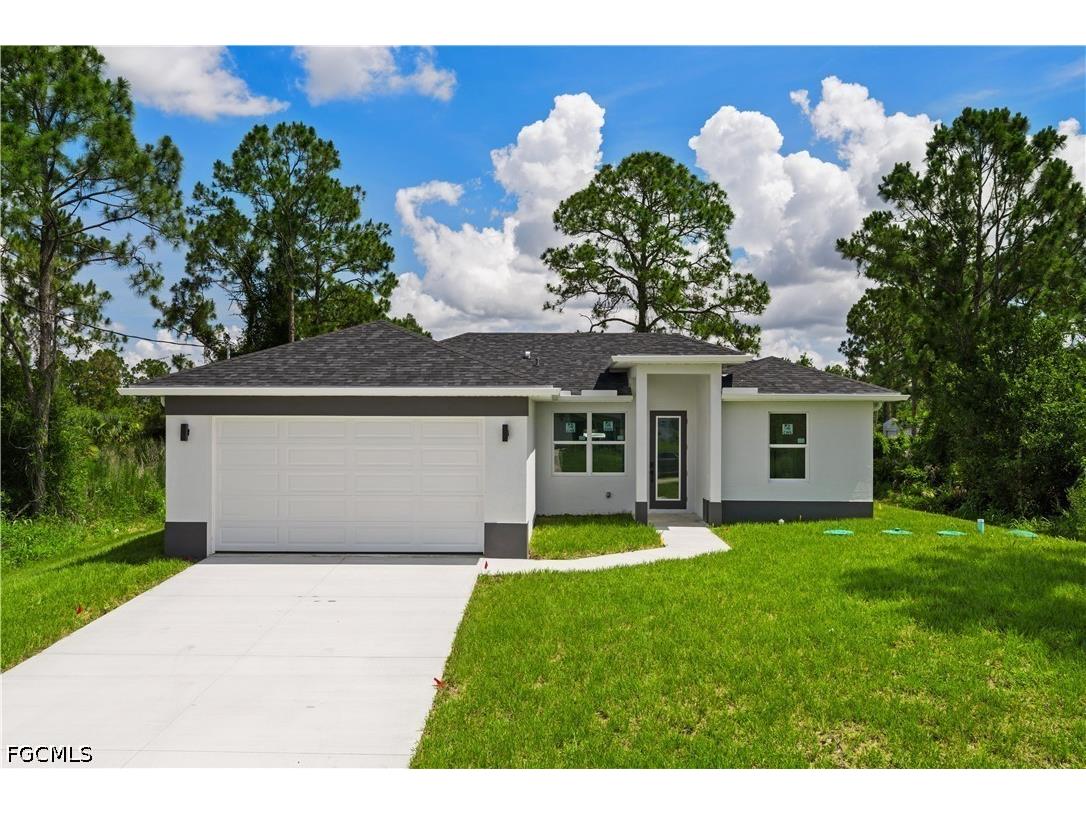 3014 38th Street W Lehigh Acres FL 33971 2026026452 image1