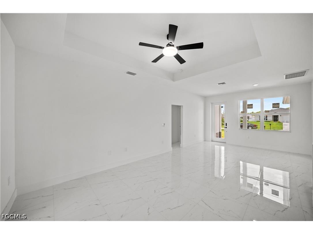 3014 38th Street W Lehigh Acres FL 33971 2026026452 image6