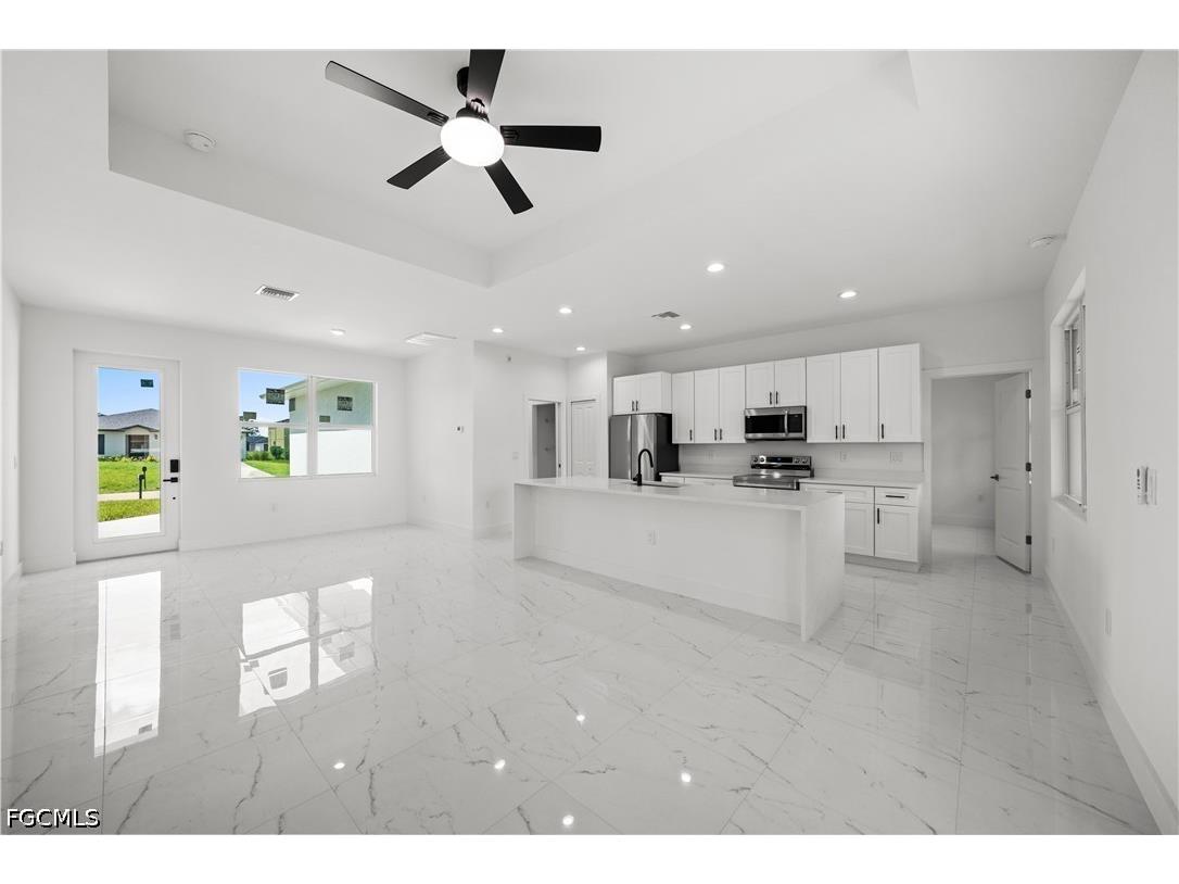 3014 38th Street W Lehigh Acres FL 33971 2026026452 image8