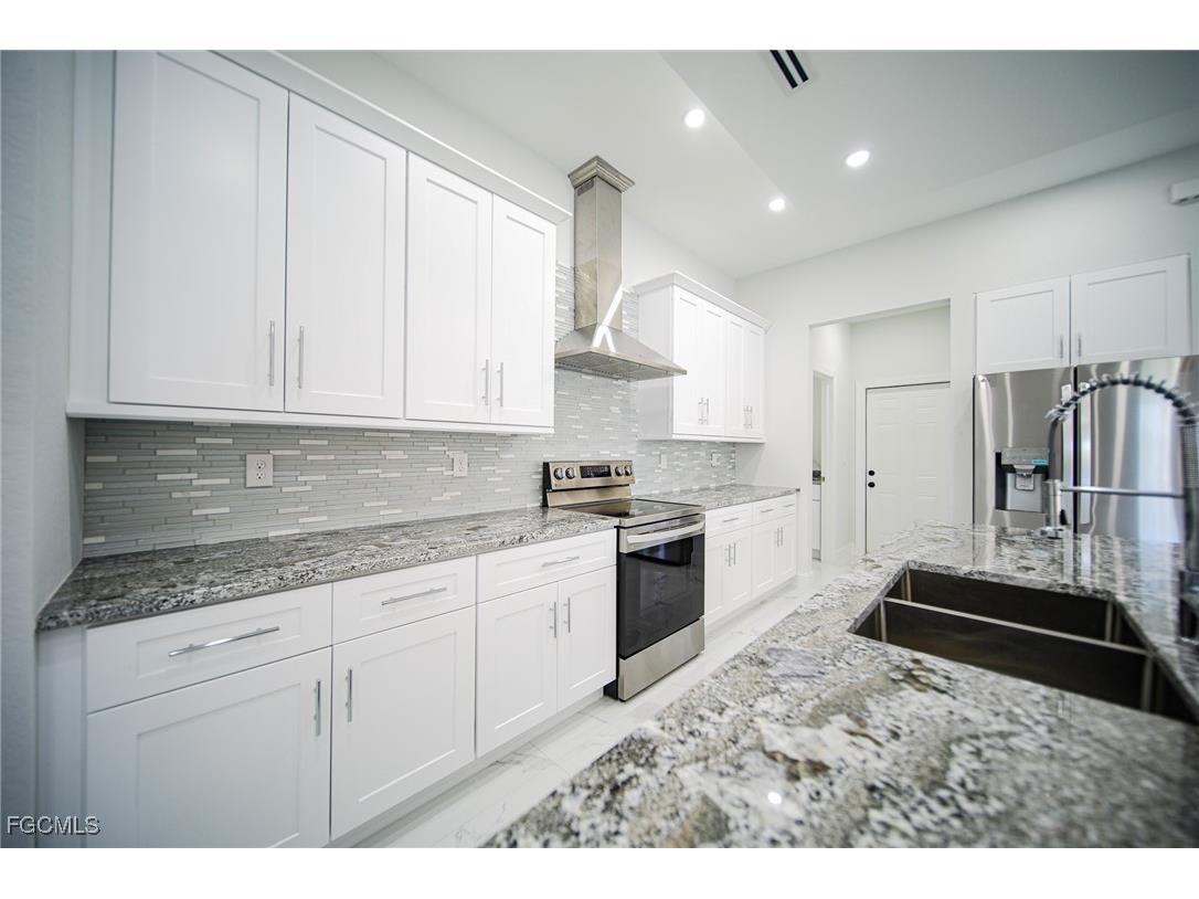 3014 6th Street W Lehigh Acres FL 33971 2025015025 image17