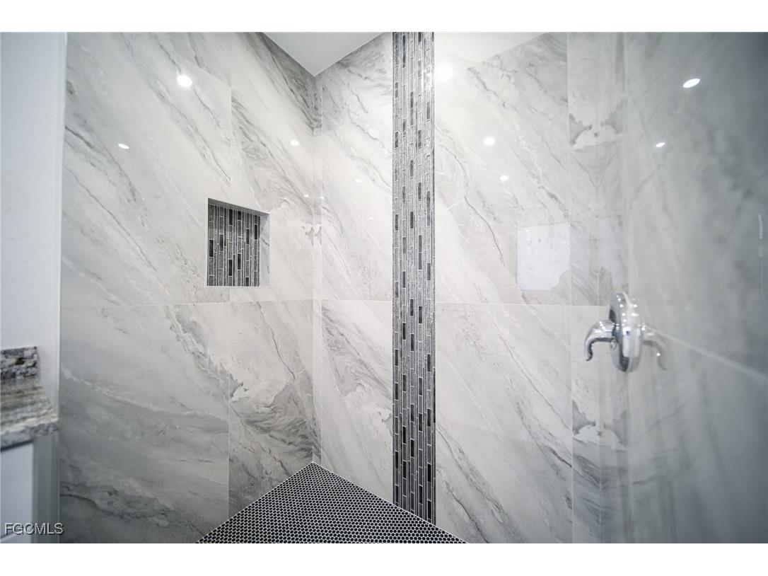 3014 6th Street W Lehigh Acres FL 33971 2025015025 image24