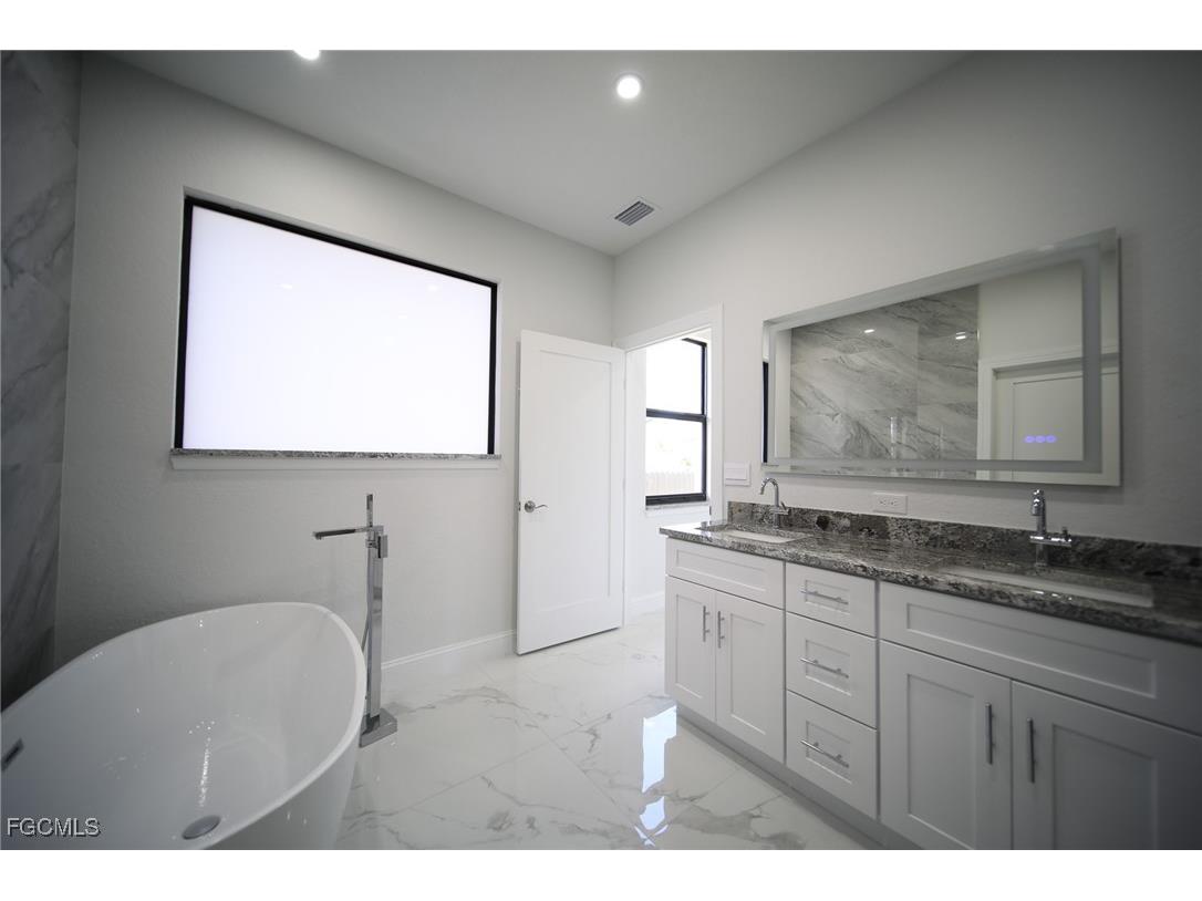 3014 6th Street W Lehigh Acres FL 33971 2025015025 image26