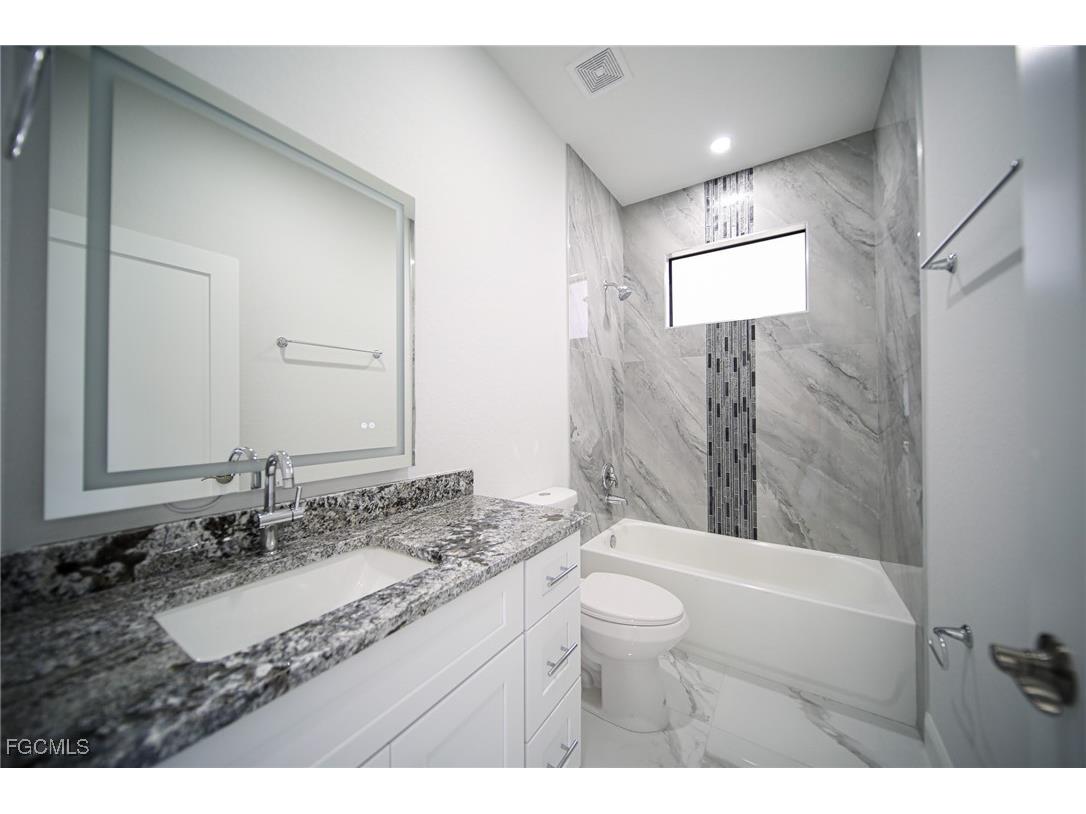 3014 6th Street W Lehigh Acres FL 33971 2025015025 image28