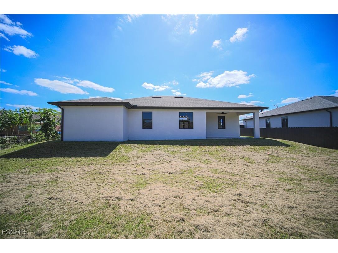 3014 6th Street W Lehigh Acres FL 33971 2025015025 image35