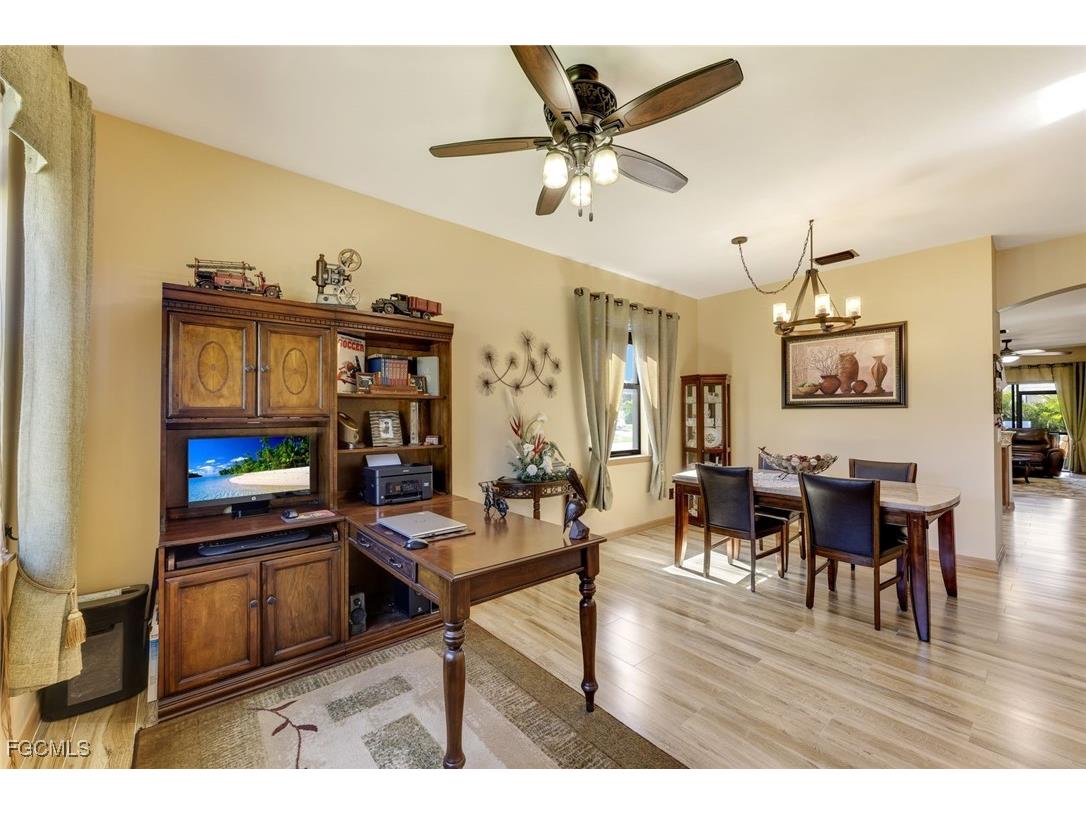 3014 SW 9th Place Cape Coral FL 33914 2025019259 image13