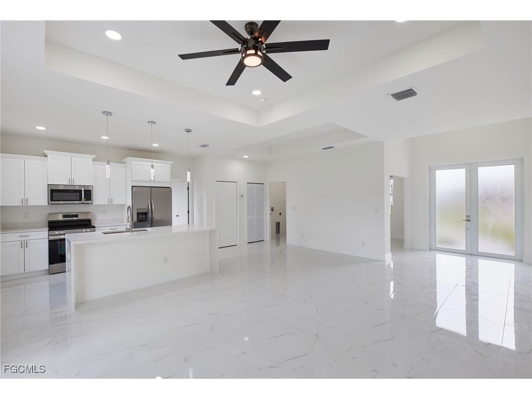 3015 26th Street W Lehigh Acres FL 33971 2025002251 image2