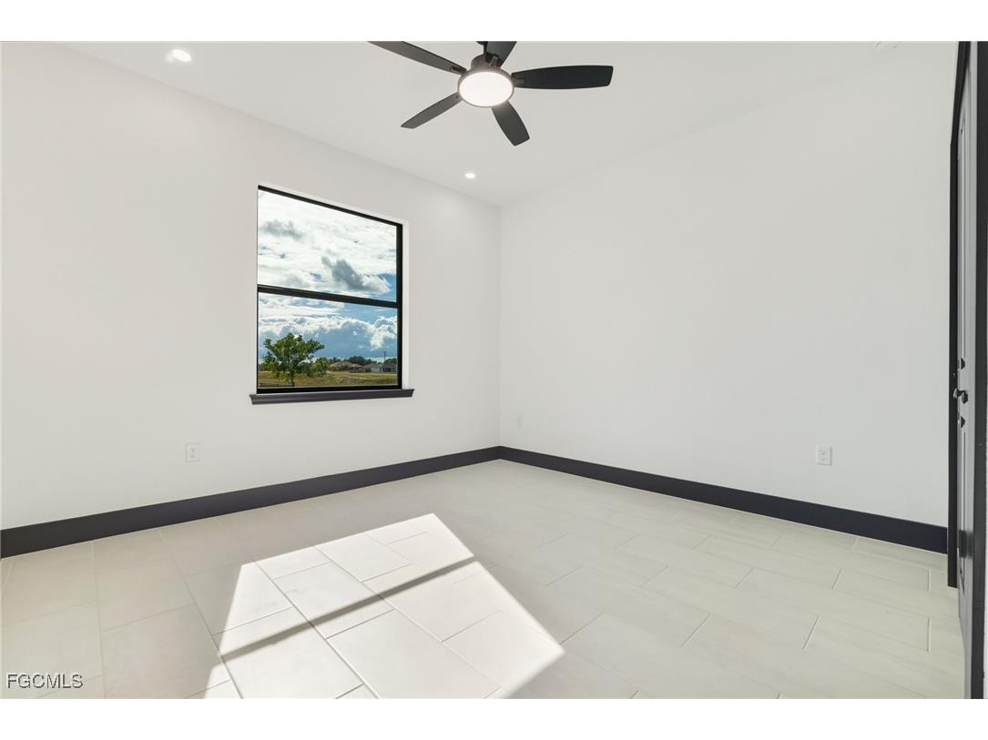 3015 3rd Street SW Lehigh Acres FL 33976 2025022414 image18