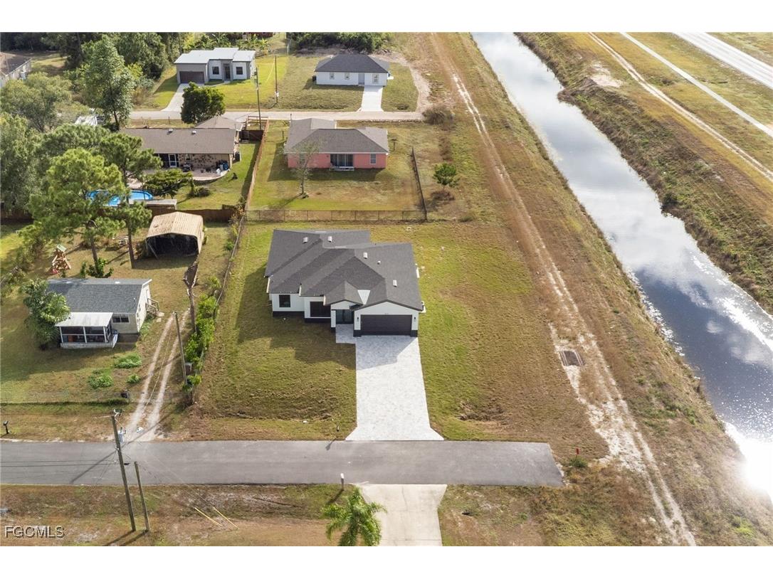 3015 3rd Street SW Lehigh Acres FL 33976 2025022414 image25