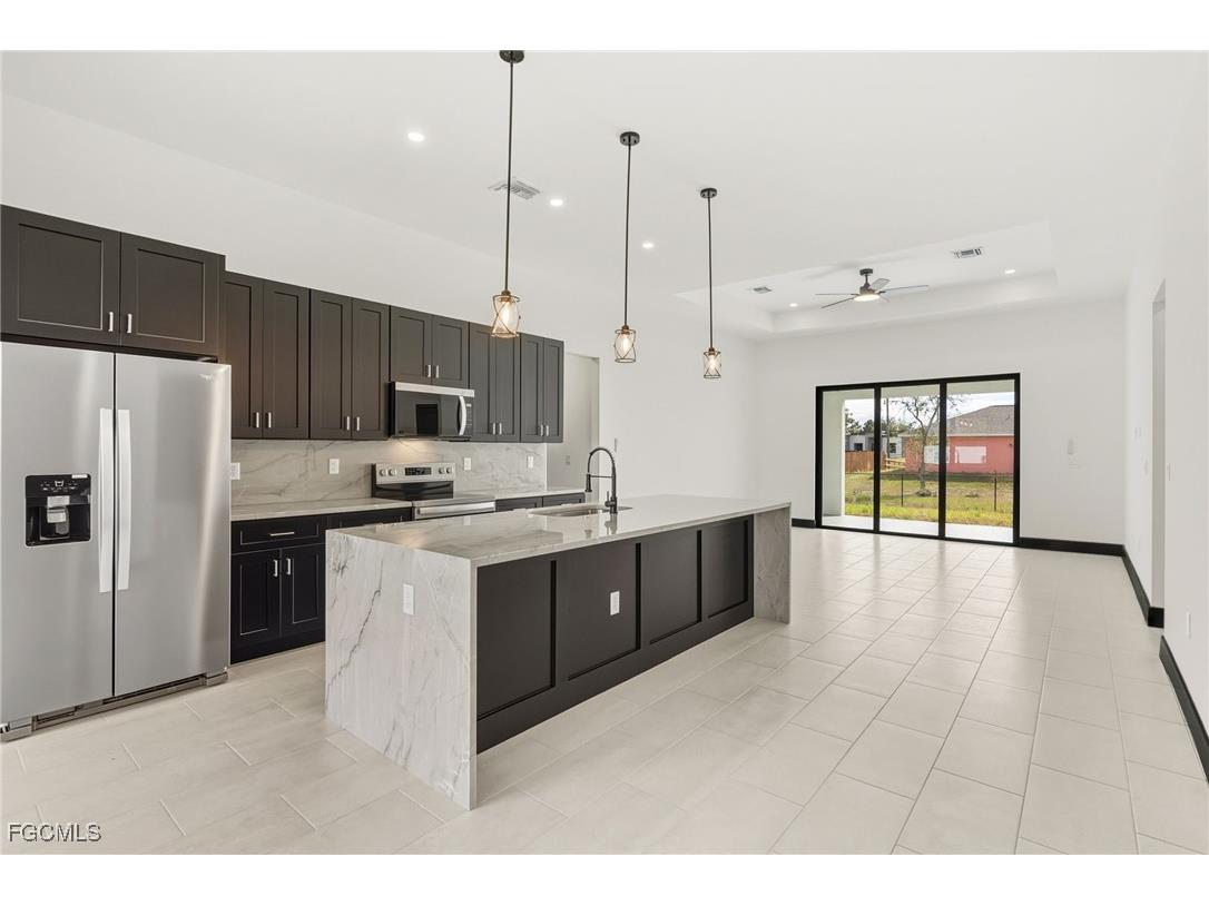 3015 3rd Street SW Lehigh Acres FL 33976 2025022414 image9