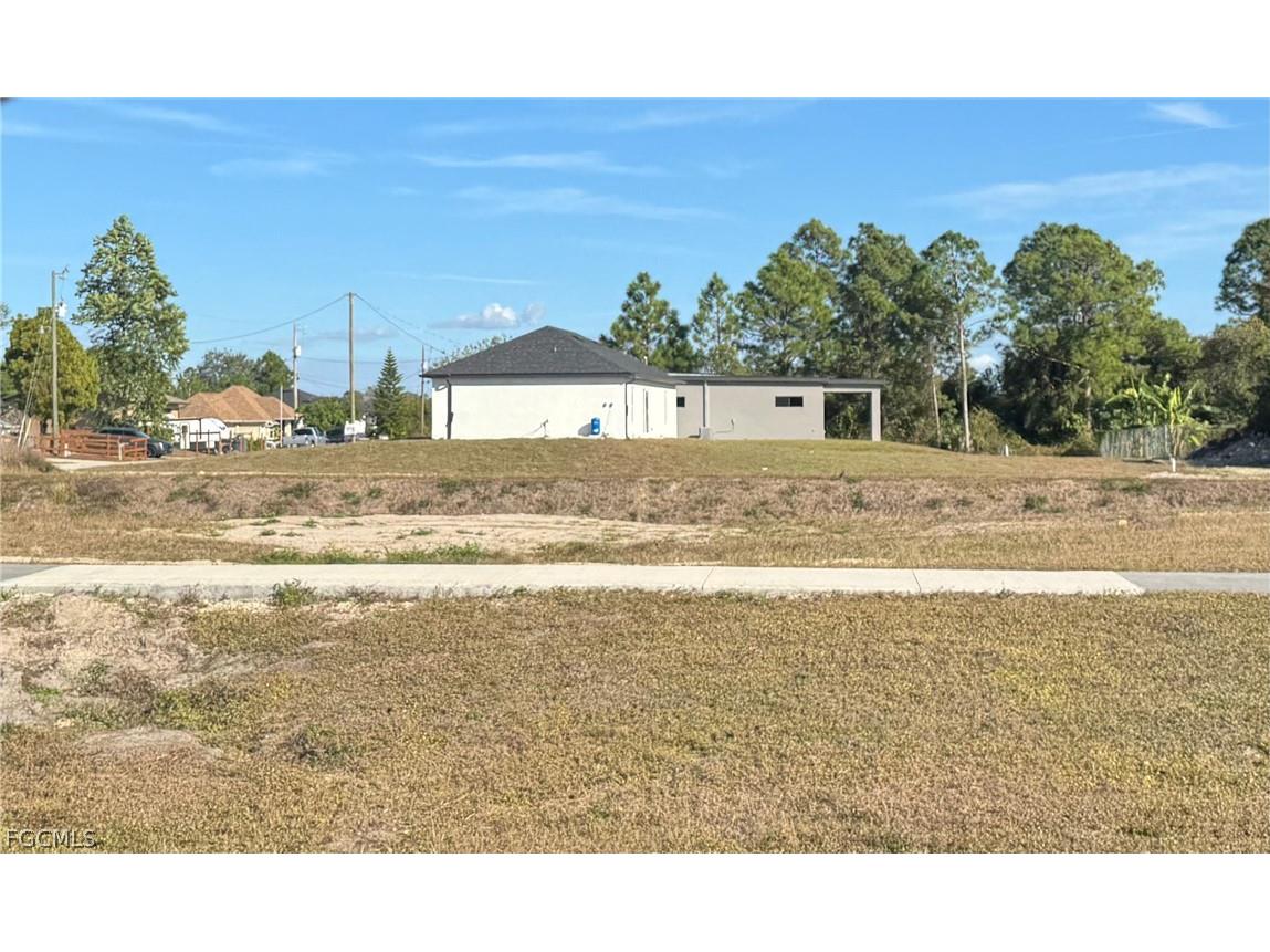 3015 4th Street SW Lehigh Acres FL 33976 2026011537 image5