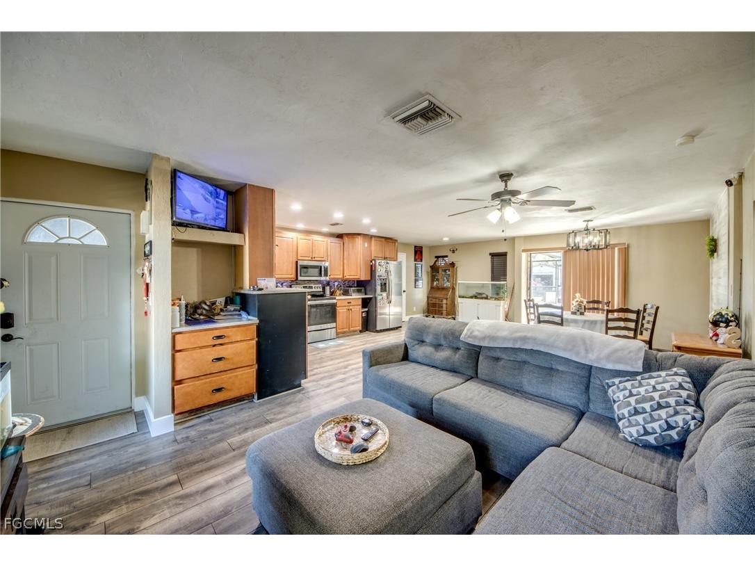 3015 8th Street SW Lehigh Acres FL 33976 2026007203 image9