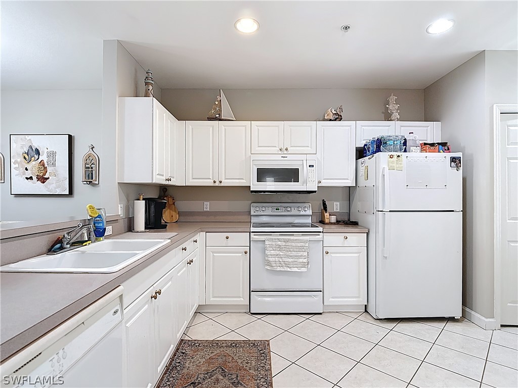 3015 Horizon Lane #2702 Naples FL 34109 226011152 image4